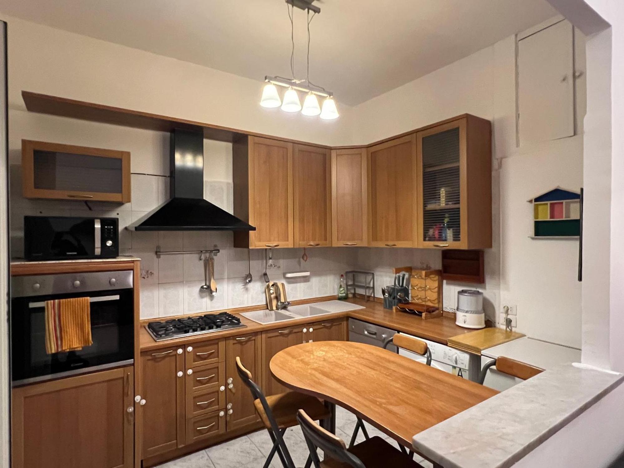 Sr Apartment Rom